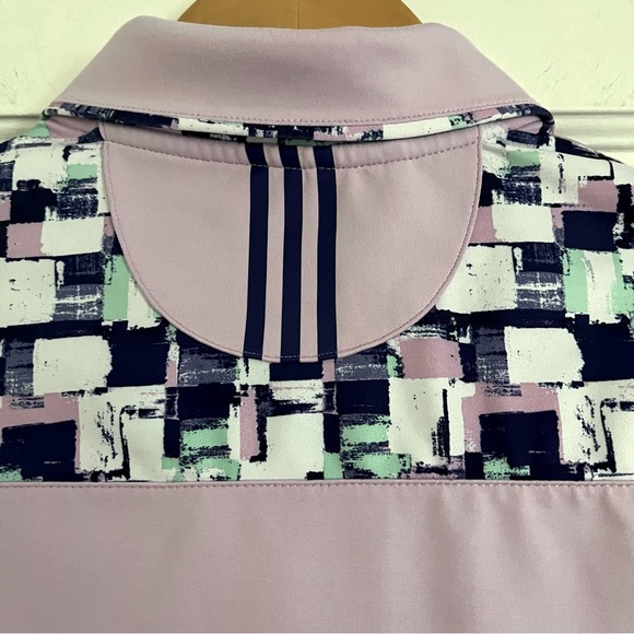 Adidas Lilac Polo Golf shirt. Front button & collar. Size Small. UV protection - Picture 4 of 13